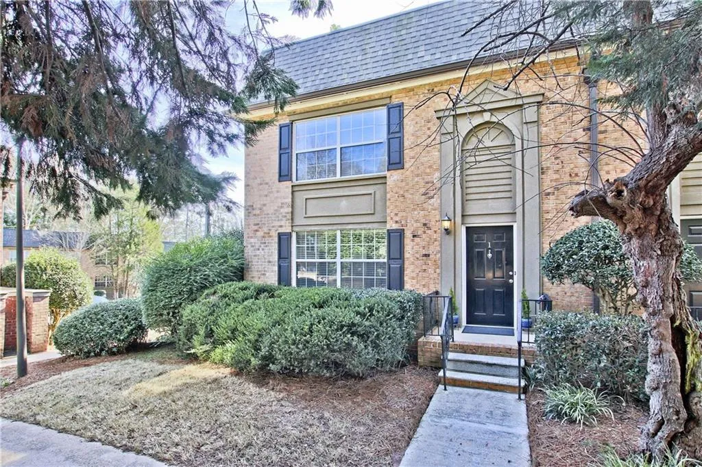 6980 Roswell Road Unit N1, Atlanta, Georgia 30328, 3 Bedrooms Bedrooms, ,2 BathroomsBathrooms,Residential,Sold,6980 Roswell Road Unit N1,6116297