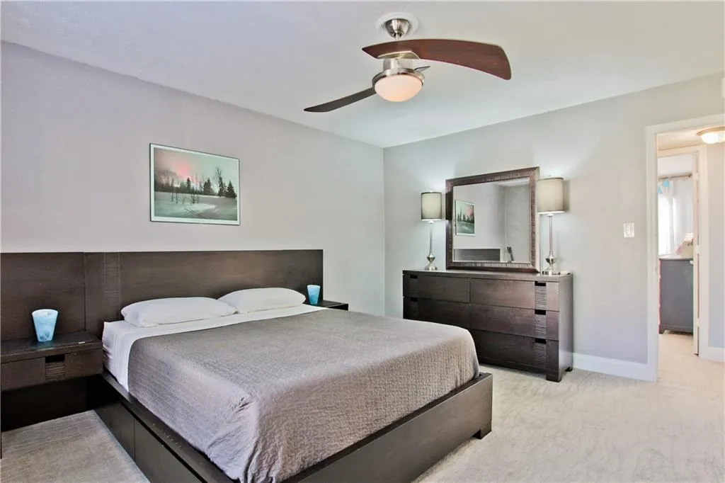 6980 Roswell Road Unit N1, Atlanta, Georgia 30328, 3 Bedrooms Bedrooms, ,2 BathroomsBathrooms,Residential,Sold,6980 Roswell Road Unit N1,6116297