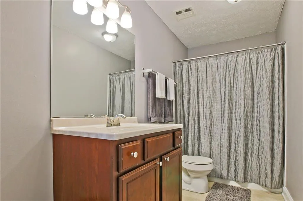 6980 Roswell Road Unit N1, Atlanta, Georgia 30328, 3 Bedrooms Bedrooms, ,2 BathroomsBathrooms,Residential,Sold,6980 Roswell Road Unit N1,6116297
