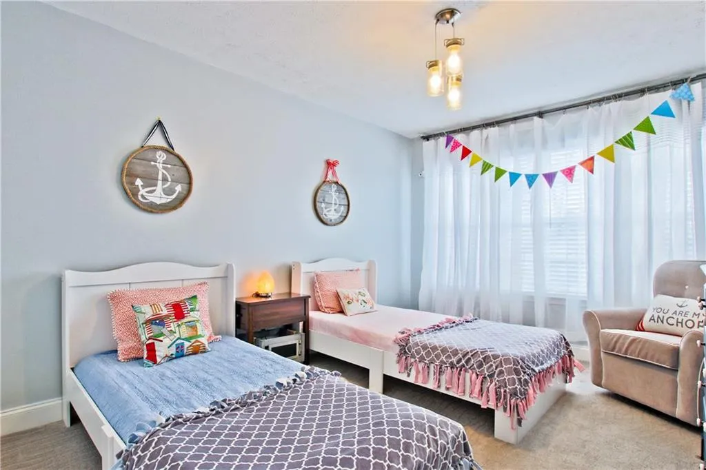 6980 Roswell Road Unit N1, Atlanta, Georgia 30328, 3 Bedrooms Bedrooms, ,2 BathroomsBathrooms,Residential,Sold,6980 Roswell Road Unit N1,6116297