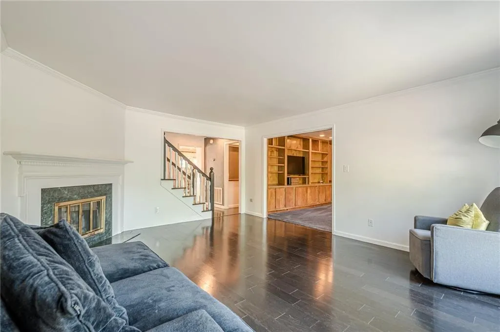 249 The South Chace Ne, Atlanta, Georgia 30328, 3 Bedrooms Bedrooms, ,3 BathroomsBathrooms,Residential,Sold,249 The South Chace Ne,7546693