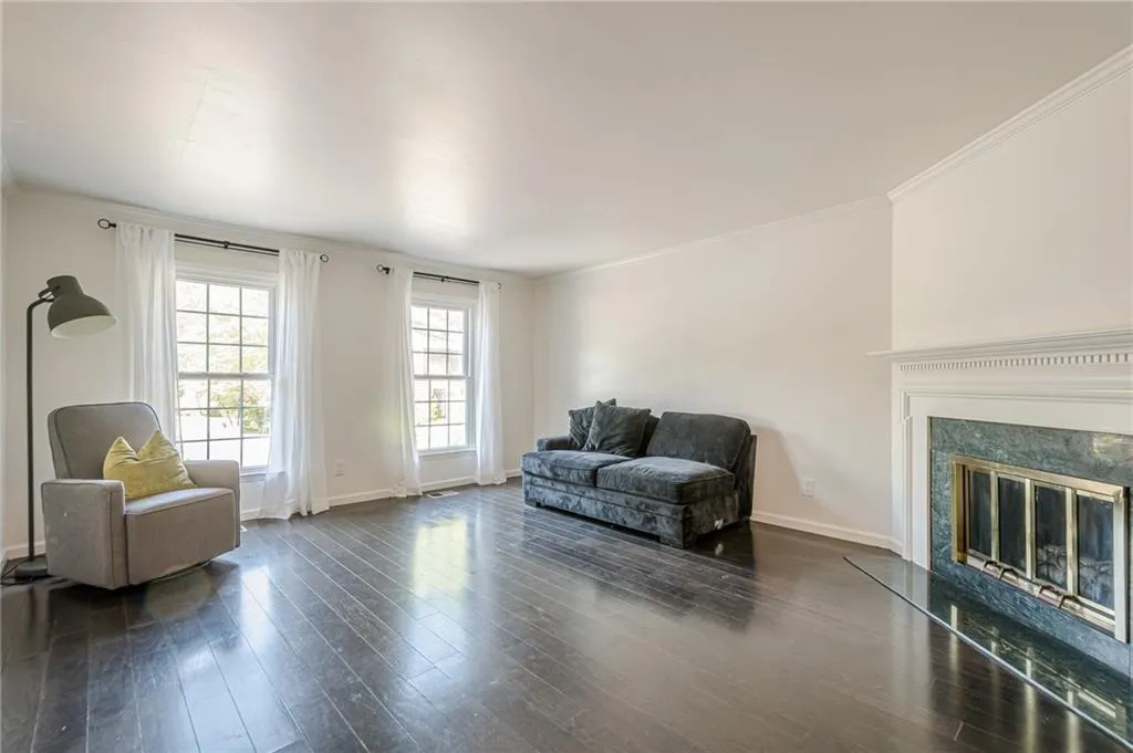 249 The South Chace Ne, Atlanta, Georgia 30328, 3 Bedrooms Bedrooms, ,3 BathroomsBathrooms,Residential,Sold,249 The South Chace Ne,7546693