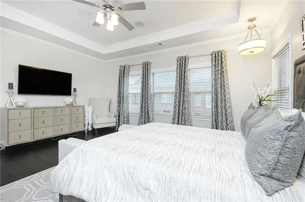 231 Alderwood Point, Sandy Springs, Georgia 30328, 3 Bedrooms Bedrooms, ,3 BathroomsBathrooms,Residential,Sold,231 Alderwood Point,7006400