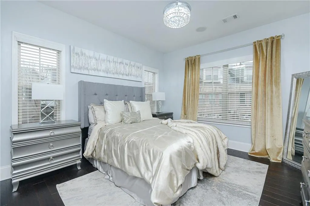 231 Alderwood Point, Sandy Springs, Georgia 30328, 3 Bedrooms Bedrooms, ,3 BathroomsBathrooms,Residential,Sold,231 Alderwood Point,7006400