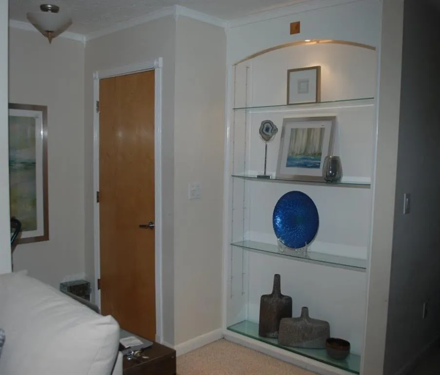 6851 Roswell Road Unit O-9, Sandy Springs, Georgia 30328, 1 Bedroom Bedrooms, ,1 BathroomBathrooms,Residential,Sold,6851 Roswell Road Unit O-9,6039204