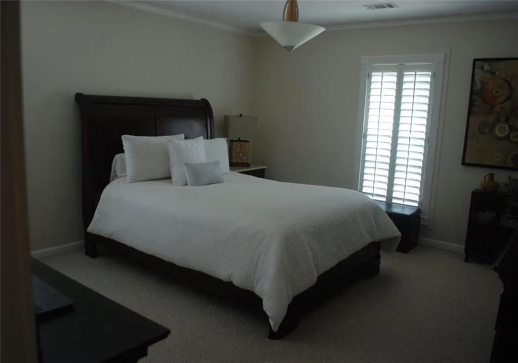 6851 Roswell Road Unit O-9, Sandy Springs, Georgia 30328, 1 Bedroom Bedrooms, ,1 BathroomBathrooms,Residential,Sold,6851 Roswell Road Unit O-9,6039204