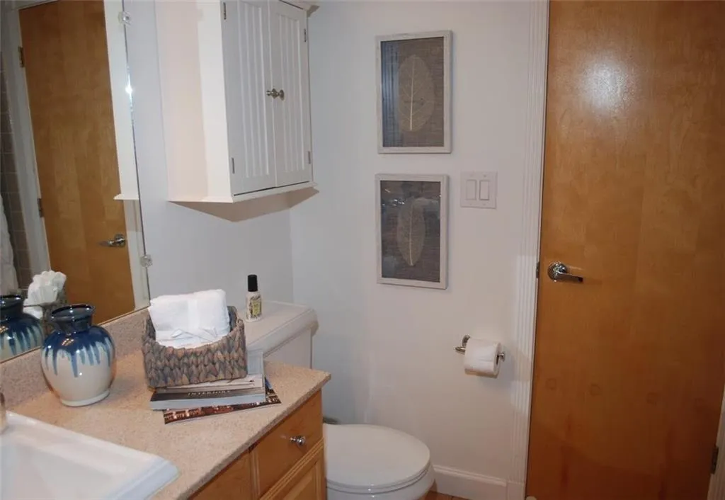 6851 Roswell Road Unit O-9, Sandy Springs, Georgia 30328, 1 Bedroom Bedrooms, ,1 BathroomBathrooms,Residential,Sold,6851 Roswell Road Unit O-9,6039204