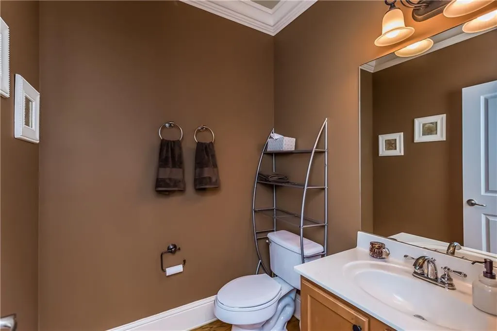 202 Le Gran Cove, Atlanta, Georgia 30328, 3 Bedrooms Bedrooms, ,2 BathroomsBathrooms,Residential,Sold,202 Le Gran Cove,5884382