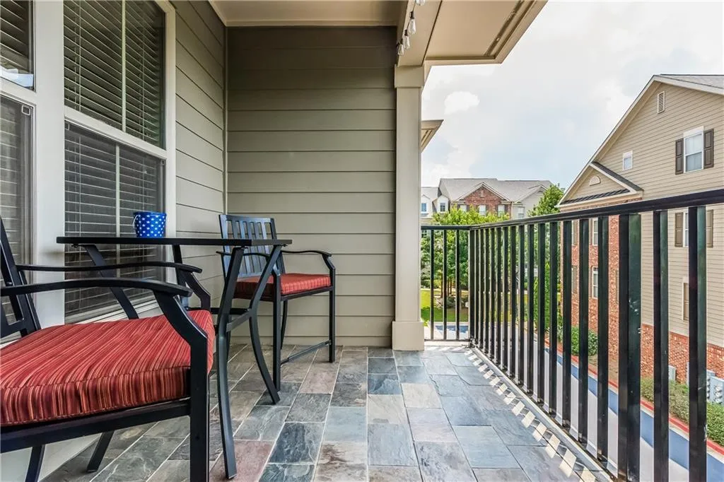 202 Le Gran Cove, Atlanta, Georgia 30328, 3 Bedrooms Bedrooms, ,2 BathroomsBathrooms,Residential,Sold,202 Le Gran Cove,5884382
