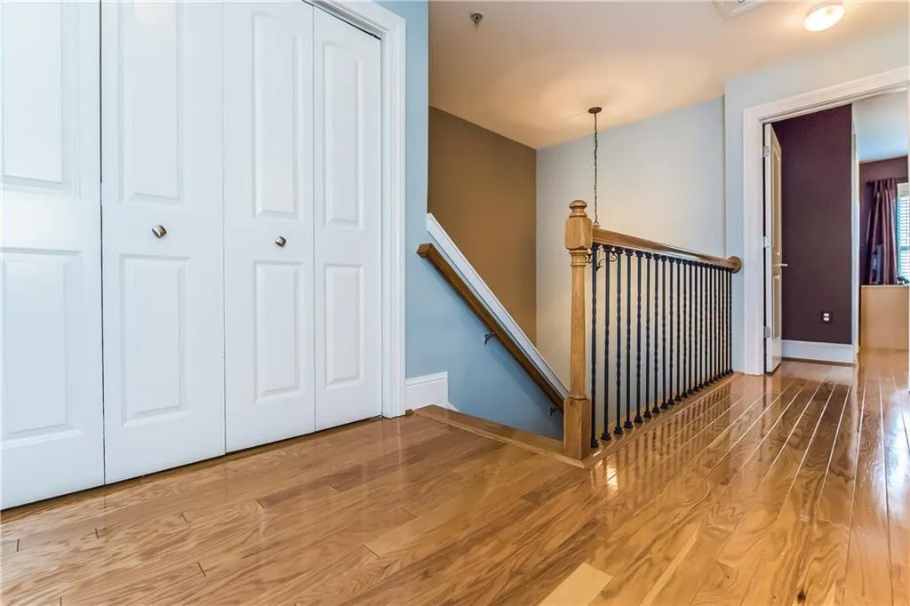 202 Le Gran Cove, Atlanta, Georgia 30328, 3 Bedrooms Bedrooms, ,2 BathroomsBathrooms,Residential,Sold,202 Le Gran Cove,5884382