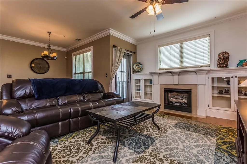 202 Le Gran Cove, Atlanta, Georgia 30328, 3 Bedrooms Bedrooms, ,2 BathroomsBathrooms,Residential,Sold,202 Le Gran Cove,5884382