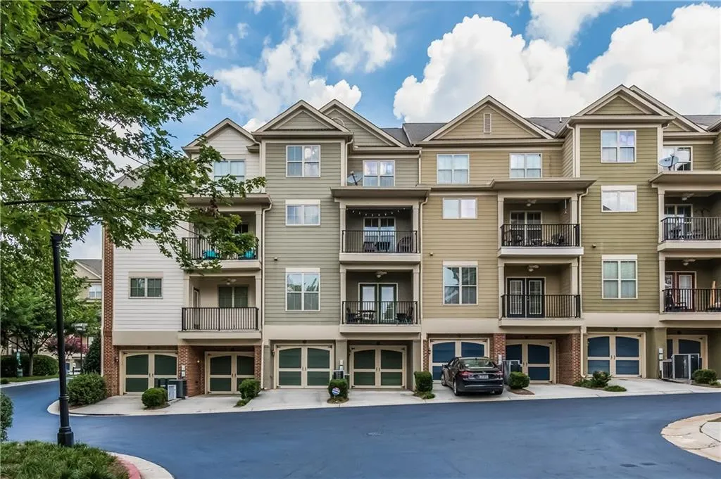 202 Le Gran Cove, Atlanta, Georgia 30328, 3 Bedrooms Bedrooms, ,2 BathroomsBathrooms,Residential,Sold,202 Le Gran Cove,5884382