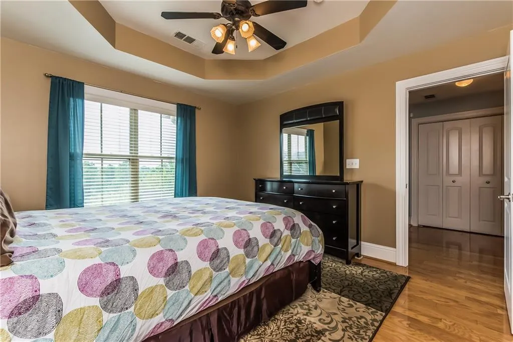 202 Le Gran Cove, Atlanta, Georgia 30328, 3 Bedrooms Bedrooms, ,2 BathroomsBathrooms,Residential,Sold,202 Le Gran Cove,5884382