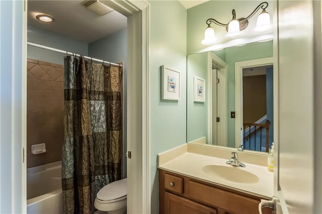 202 Le Gran Cove, Atlanta, Georgia 30328, 3 Bedrooms Bedrooms, ,2 BathroomsBathrooms,Residential,Sold,202 Le Gran Cove,5884382