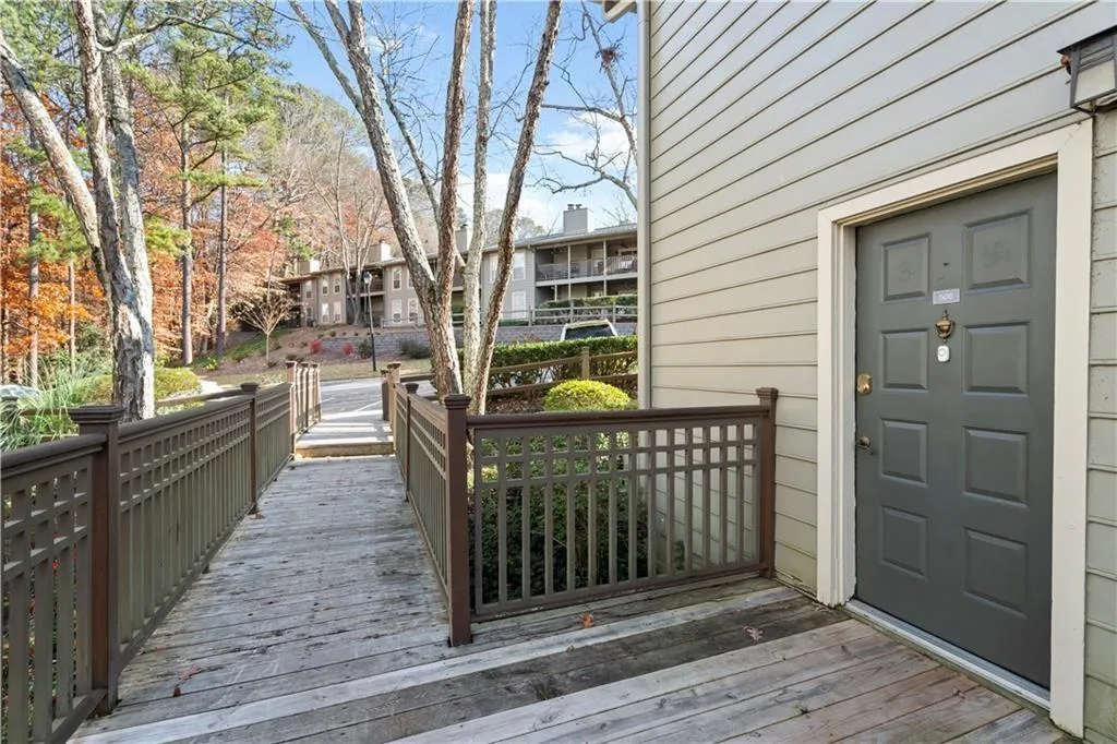 2901 Lenox Road Unit 506, Atlanta, Georgia 30324, 2 Bedrooms Bedrooms, ,2 BathroomsBathrooms,Residential,For Sale,2901 Lenox Road Unit 506,7653903
