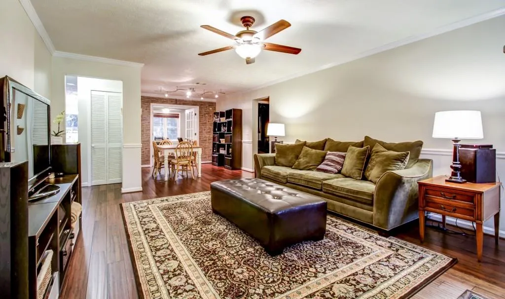 46 Saint Claire Lane Unit 46, Atlanta, Georgia 30324, 2 Bedrooms Bedrooms, ,2 BathroomsBathrooms,Residential,Sold,46 Saint Claire Lane Unit 46,5708816