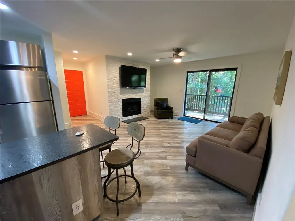 604 River Run Drive, Atlanta, Georgia 30350, 1 Bedroom Bedrooms, ,1 BathroomBathrooms,Residential,Sold,604 River Run Drive,6766275