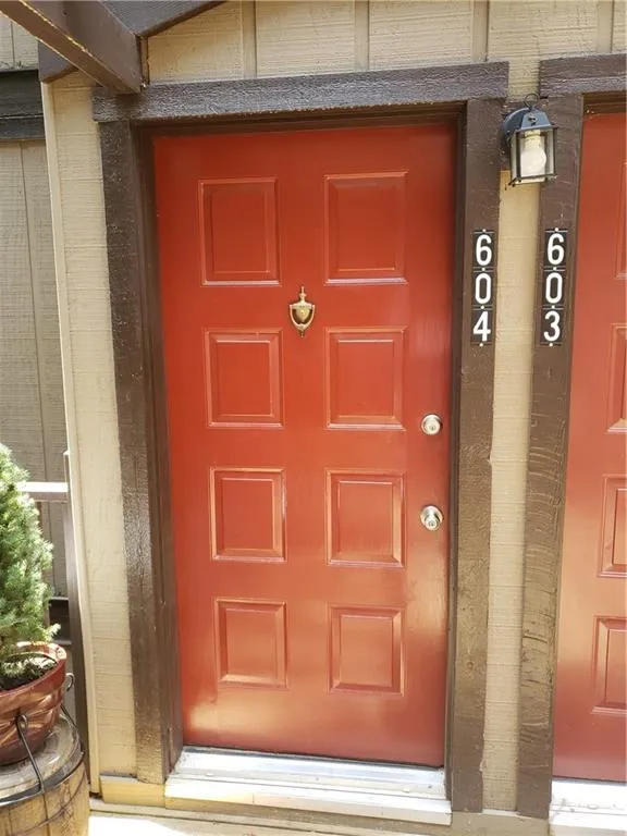604 River Run Drive, Atlanta, Georgia 30350, 1 Bedroom Bedrooms, ,1 BathroomBathrooms,Residential,Sold,604 River Run Drive,6766275