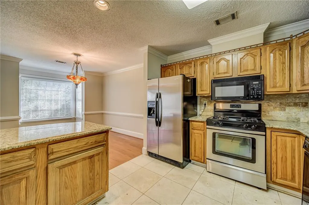 105 Brantley Road, Sandy Springs, Georgia 30350, 2 Bedrooms Bedrooms, ,2 BathroomsBathrooms,Residential,Sold,105 Brantley Road,6886809