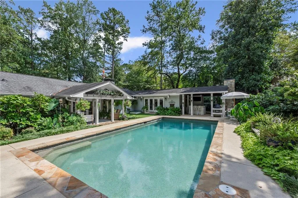 4860 Northland Drive, Sandy Springs, Georgia 30342, 4 Bedrooms Bedrooms, ,3 BathroomsBathrooms,Residential,For Sale,4860 Northland Drive,7647661