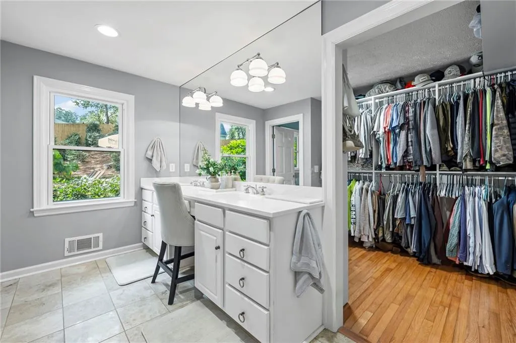 4860 Northland Drive, Sandy Springs, Georgia 30342, 4 Bedrooms Bedrooms, ,3 BathroomsBathrooms,Residential,For Sale,4860 Northland Drive,7647661