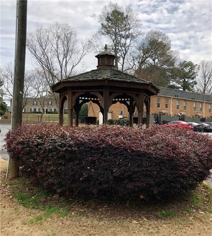 245 Winding River Drive Unit D, Sandy Springs, Georgia 30350, 2 Bedrooms Bedrooms, ,1 BathroomBathrooms,Residential,Sold,245 Winding River Drive Unit D,6697005