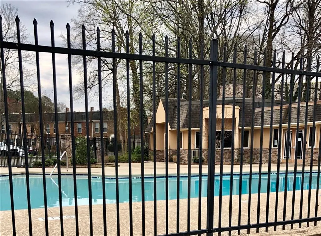 245 Winding River Drive Unit D, Sandy Springs, Georgia 30350, 2 Bedrooms Bedrooms, ,1 BathroomBathrooms,Residential,Sold,245 Winding River Drive Unit D,6697005