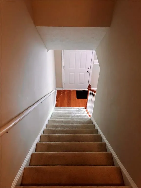 245 Winding River Drive Unit D, Sandy Springs, Georgia 30350, 2 Bedrooms Bedrooms, ,1 BathroomBathrooms,Residential,Sold,245 Winding River Drive Unit D,6697005