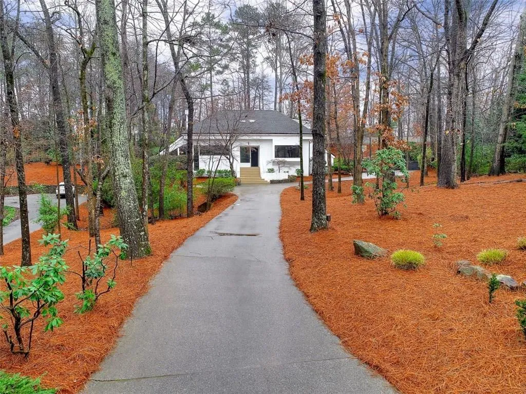 49 Spring Oaks Court, Atlanta, Georgia 30327, 4 Bedrooms Bedrooms, ,5 BathroomsBathrooms,Residential,Sold,49 Spring Oaks Court,6121101