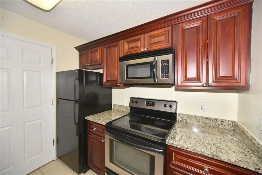 4305 Santa Fe Parkway, Atlanta, Georgia 30350, 2 Bedrooms Bedrooms, ,2 BathroomsBathrooms,Residential,Sold,4305 Santa Fe Parkway,5751931