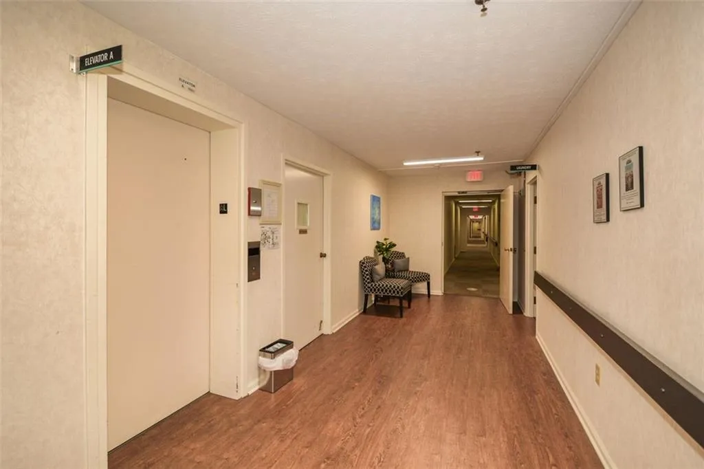 475 Mount Vernon Highway Ne Unit A-102, Sandy Springs, Georgia 30328, 1 Bedroom Bedrooms, ,1 BathroomBathrooms,Residential,For Sale,475 Mount Vernon Highway Ne Unit A-102,7525437