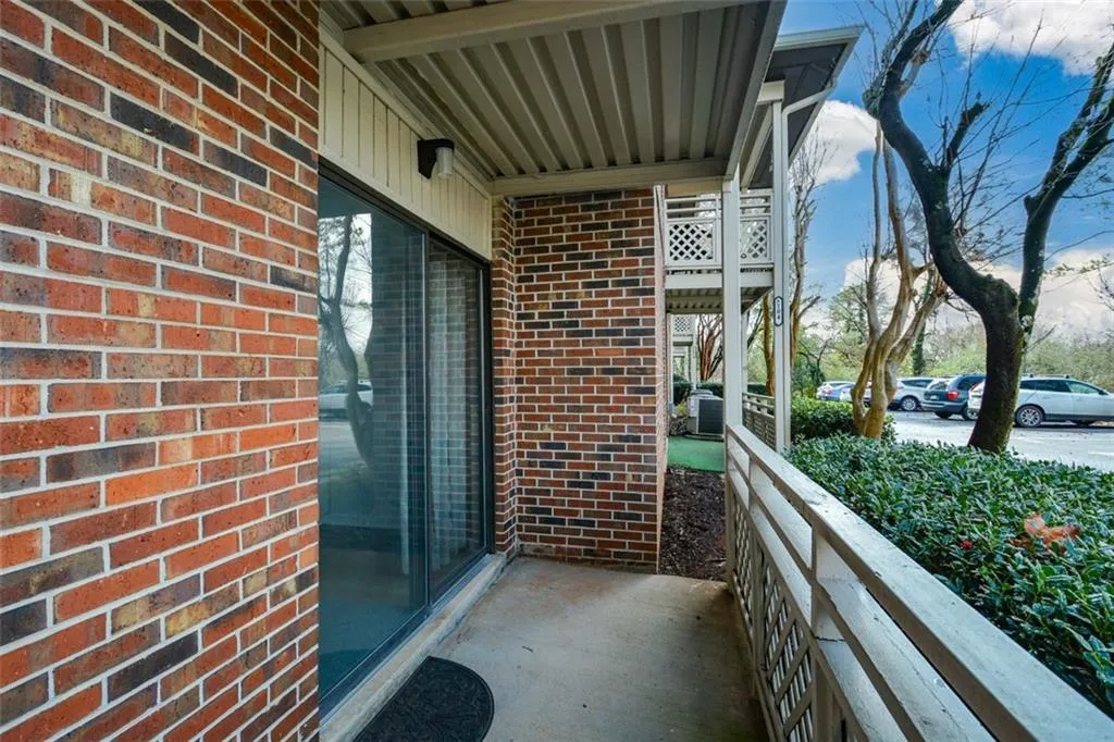 475 Mount Vernon Highway Ne Unit A-102, Sandy Springs, Georgia 30328, 1 Bedroom Bedrooms, ,1 BathroomBathrooms,Residential,For Sale,475 Mount Vernon Highway Ne Unit A-102,7525437