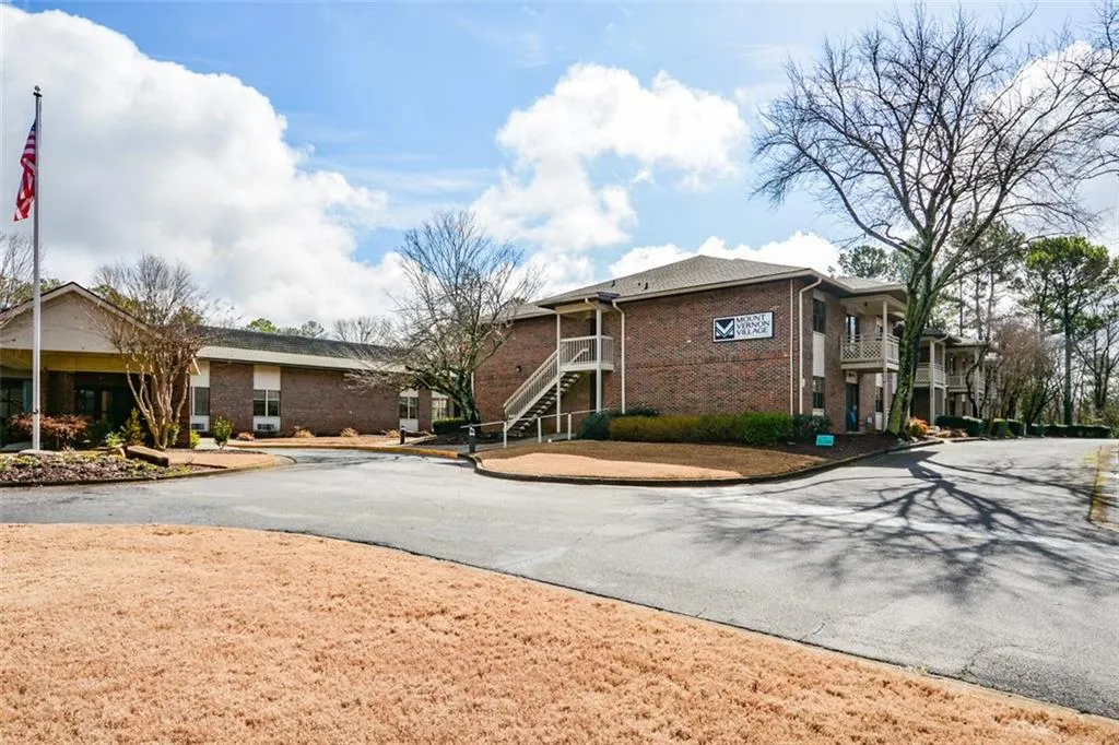 475 Mount Vernon Highway Ne Unit A-102, Sandy Springs, Georgia 30328, 1 Bedroom Bedrooms, ,1 BathroomBathrooms,Residential,For Sale,475 Mount Vernon Highway Ne Unit A-102,7525437