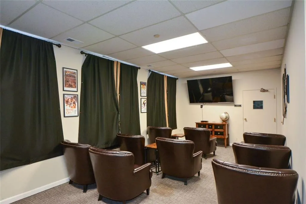 475 Mount Vernon Highway Ne Unit A-102, Sandy Springs, Georgia 30328, 1 Bedroom Bedrooms, ,1 BathroomBathrooms,Residential,For Sale,475 Mount Vernon Highway Ne Unit A-102,7525437