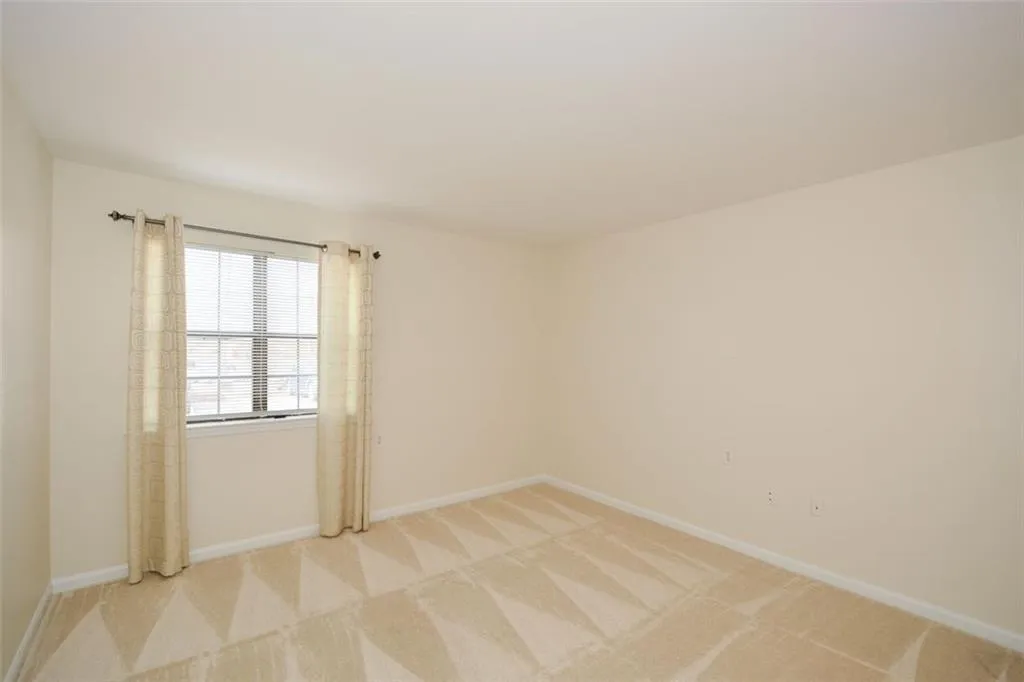 475 Mount Vernon Highway Ne Unit A-102, Sandy Springs, Georgia 30328, 1 Bedroom Bedrooms, ,1 BathroomBathrooms,Residential,For Sale,475 Mount Vernon Highway Ne Unit A-102,7525437