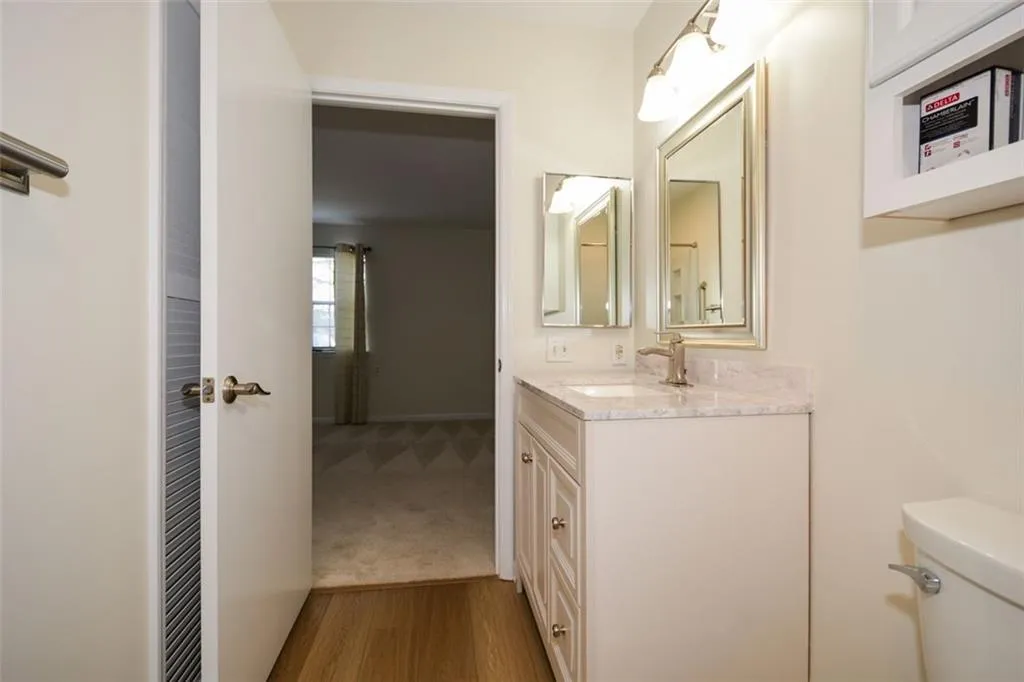 475 Mount Vernon Highway Ne Unit A-102, Sandy Springs, Georgia 30328, 1 Bedroom Bedrooms, ,1 BathroomBathrooms,Residential,For Sale,475 Mount Vernon Highway Ne Unit A-102,7525437
