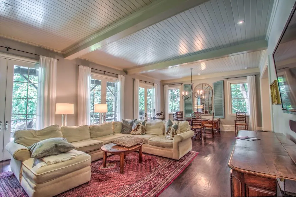 40 Blackland Road Nw, Atlanta, Georgia 30342, 6 Bedrooms Bedrooms, ,6 BathroomsBathrooms,Residential,Sold,40 Blackland Road Nw,5579340