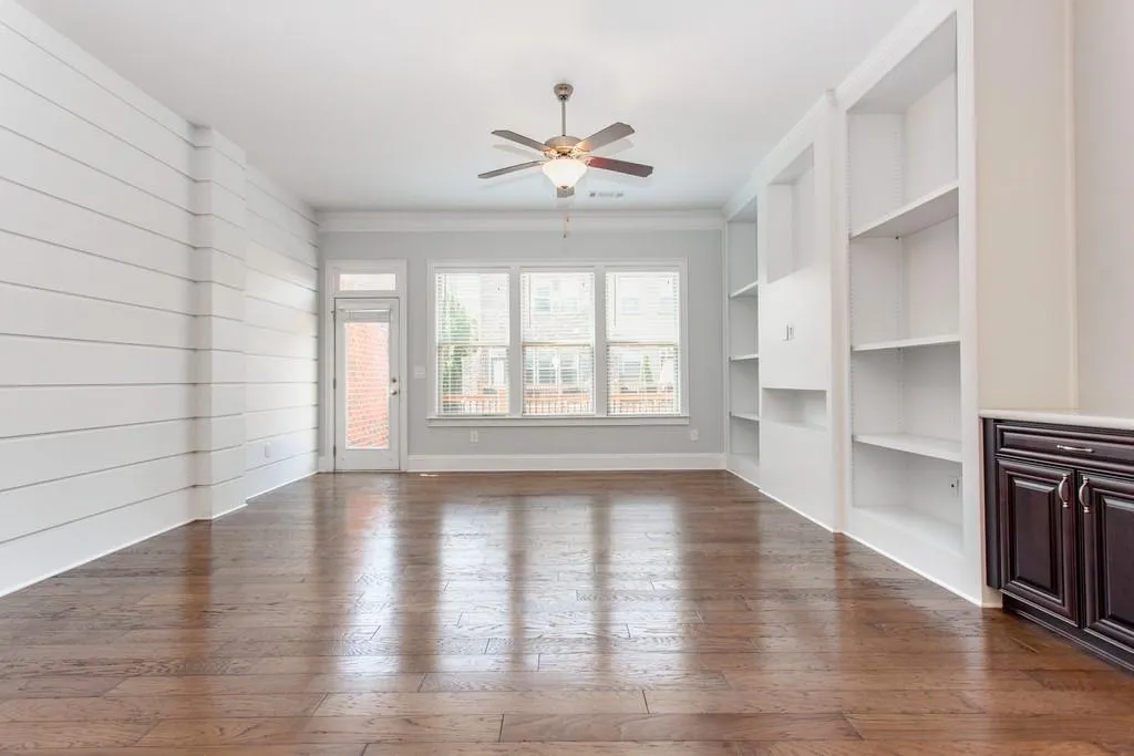 208 Alderwood Point, Atlanta, Georgia 30328, 3 Bedrooms Bedrooms, ,3 BathroomsBathrooms,Residential,Sold,208 Alderwood Point,6776121