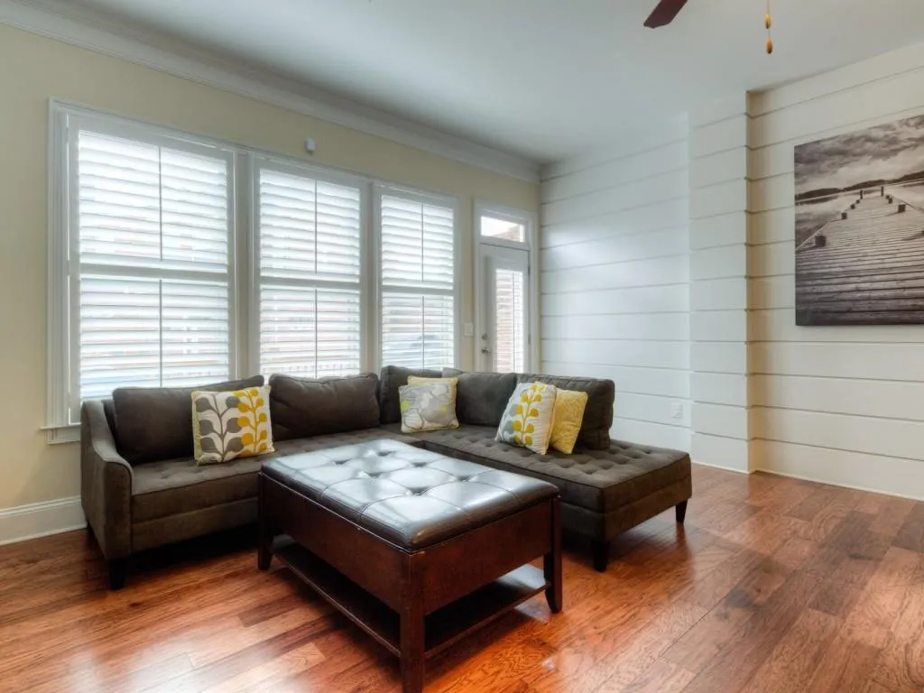 463 Alderwood Street Unit 463, Sandy Springs, Georgia 30328, 3 Bedrooms Bedrooms, ,3 BathroomsBathrooms,Residential,Sold,463 Alderwood Street Unit 463,5638737