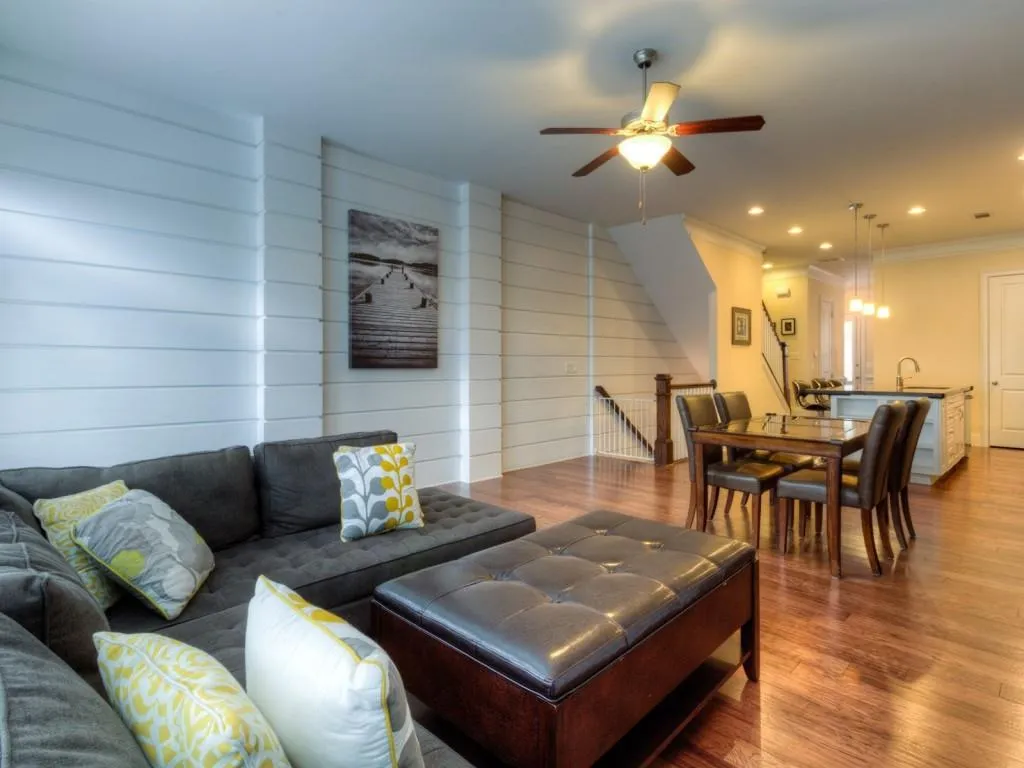 463 Alderwood Street Unit 463, Sandy Springs, Georgia 30328, 3 Bedrooms Bedrooms, ,3 BathroomsBathrooms,Residential,Sold,463 Alderwood Street Unit 463,5638737