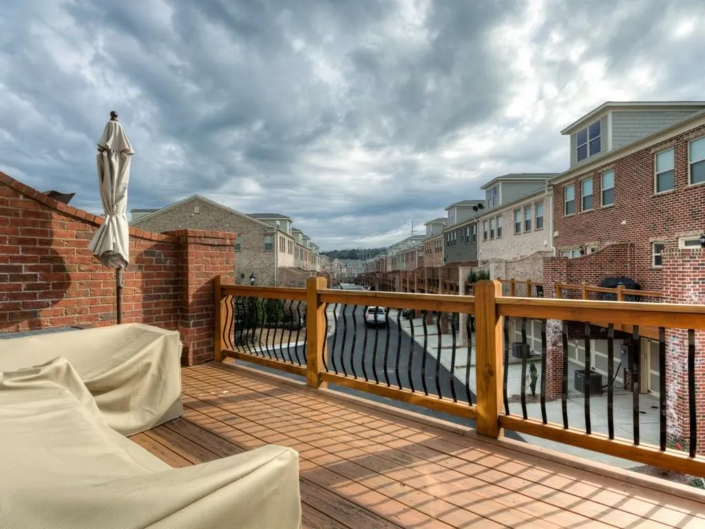463 Alderwood Street Unit 463, Sandy Springs, Georgia 30328, 3 Bedrooms Bedrooms, ,3 BathroomsBathrooms,Residential,Sold,463 Alderwood Street Unit 463,5638737