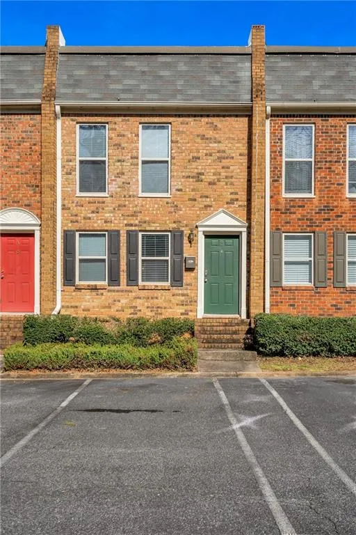 245 Winding River Drive Unit B, Sandy Springs, Georgia 30350, 2 Bedrooms Bedrooms, ,1 BathroomBathrooms,Residential,Sold,245 Winding River Drive Unit B,6514875