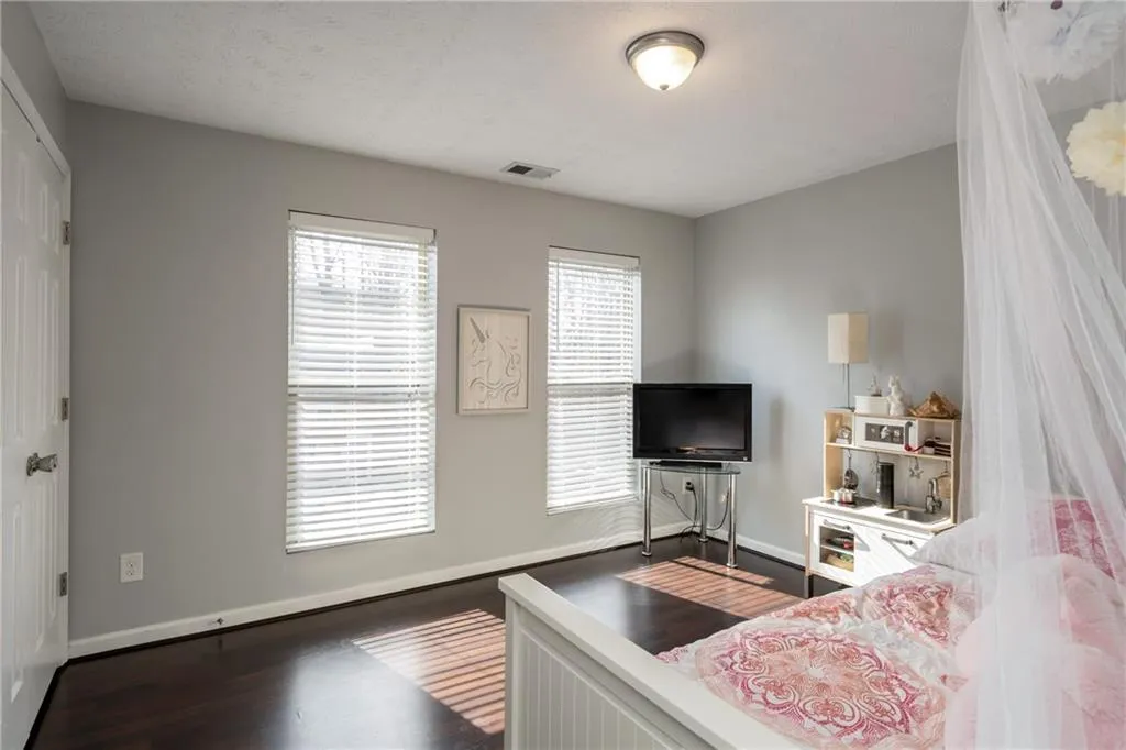 245 Winding River Drive Unit B, Sandy Springs, Georgia 30350, 2 Bedrooms Bedrooms, ,1 BathroomBathrooms,Residential,Sold,245 Winding River Drive Unit B,6514875