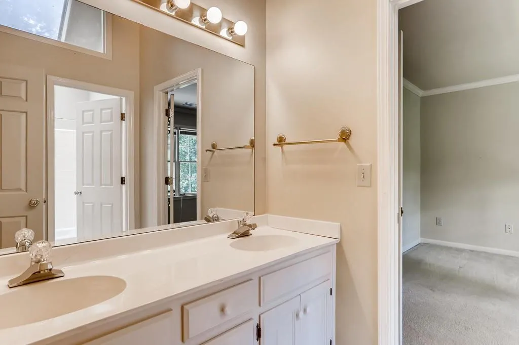 2700 Braffington Court, Atlanta, Georgia 30350, 4 Bedrooms Bedrooms, ,4 BathroomsBathrooms,Residential,Sold,2700 Braffington Court,6760788