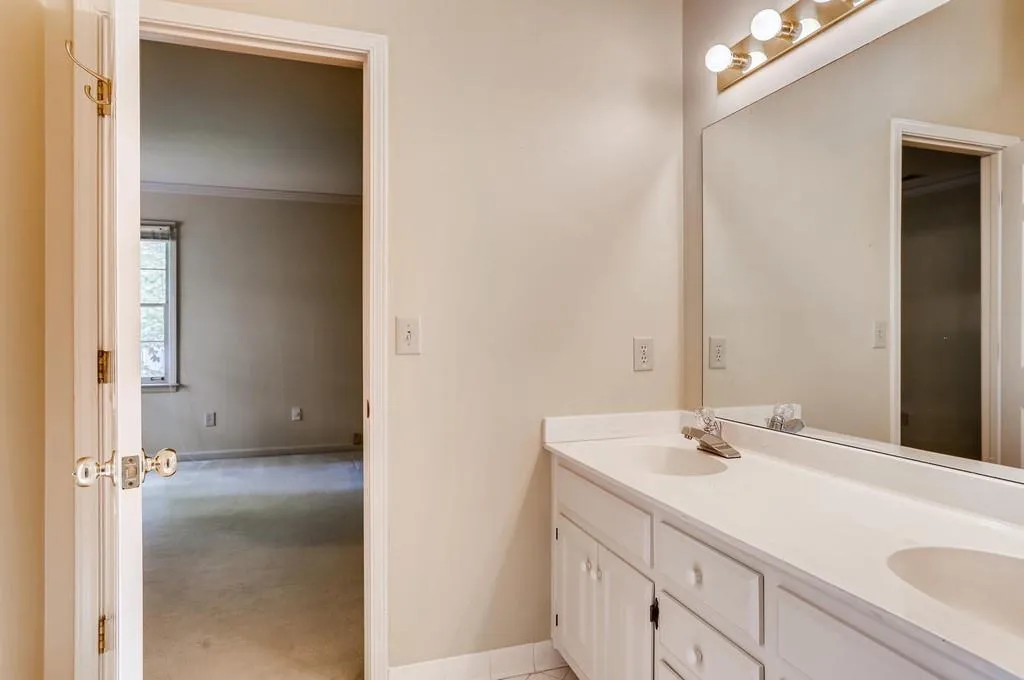 2700 Braffington Court, Atlanta, Georgia 30350, 4 Bedrooms Bedrooms, ,4 BathroomsBathrooms,Residential,Sold,2700 Braffington Court,6760788