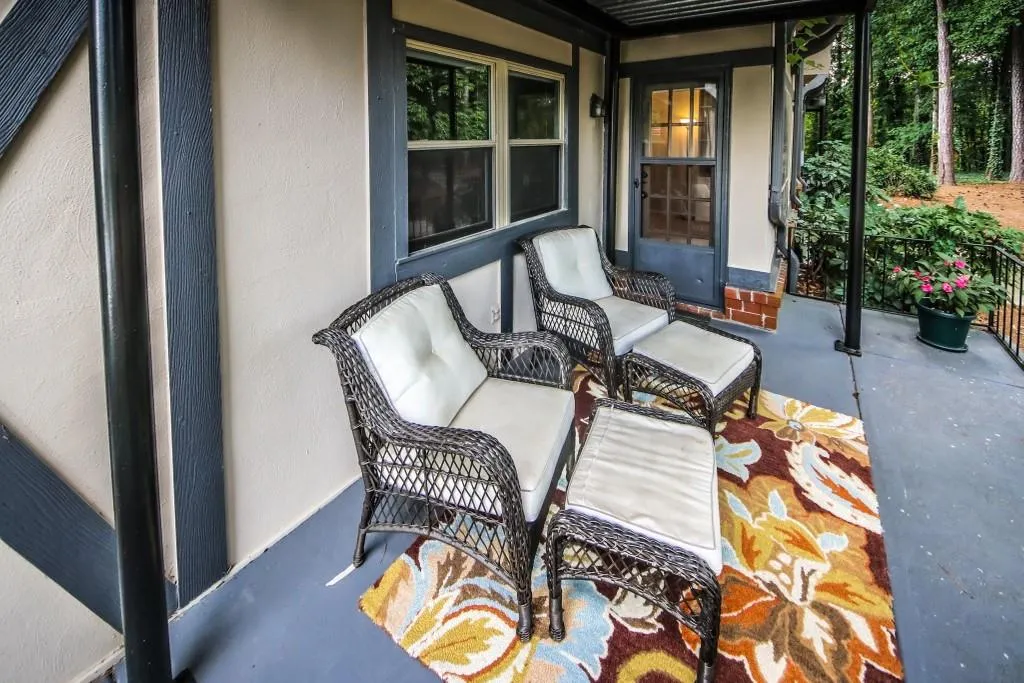 6851 Roswell Road Unit C-5, Atlanta, Georgia 30328, 3 Bedrooms Bedrooms, ,2 BathroomsBathrooms,Residential,Sold,6851 Roswell Road Unit C-5,6815800