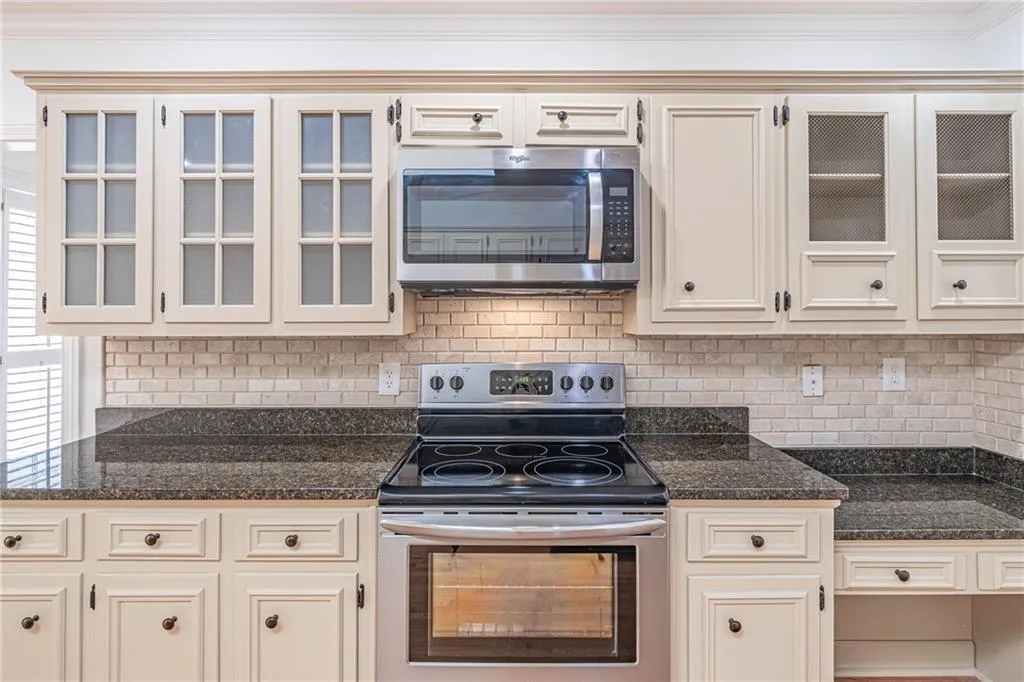 495 Greenlaurel Drive, Sandy Springs, Georgia 30342, 4 Bedrooms Bedrooms, ,3 BathroomsBathrooms,Residential,Sold,495 Greenlaurel Drive,7379298
