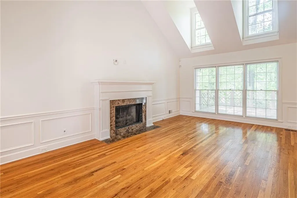 495 Greenlaurel Drive, Sandy Springs, Georgia 30342, 4 Bedrooms Bedrooms, ,3 BathroomsBathrooms,Residential,Sold,495 Greenlaurel Drive,7379298