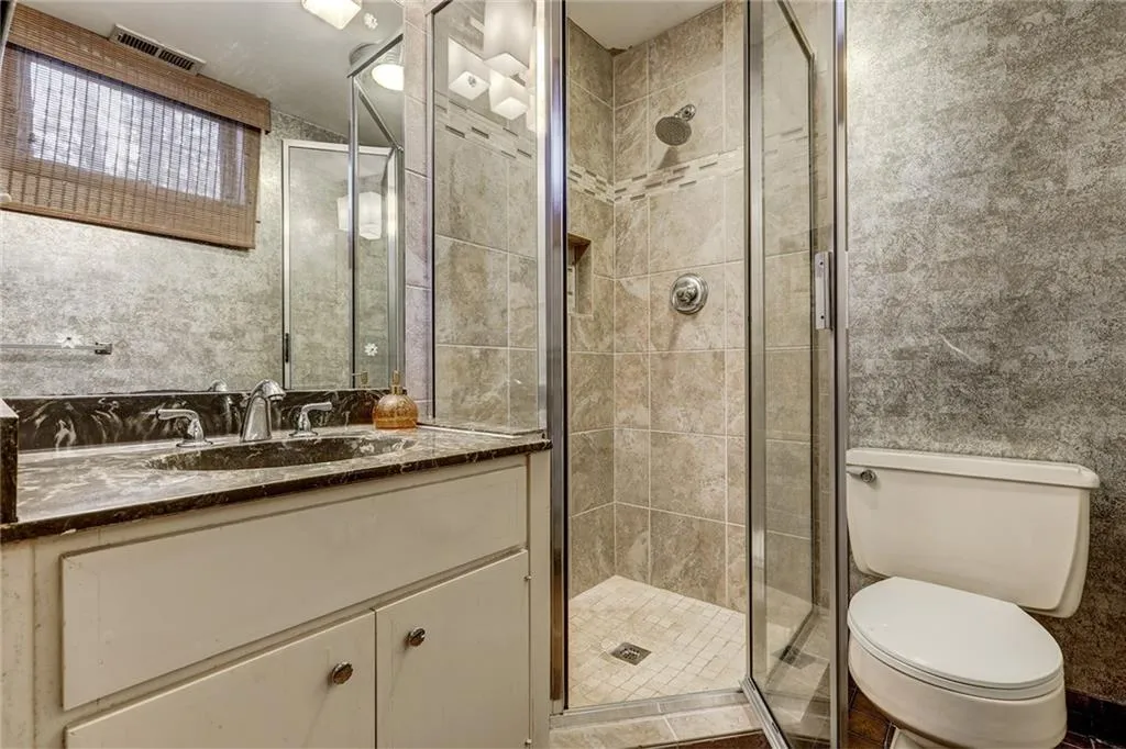 6405 Riverside Drive, Atlanta, Georgia 30328, 5 Bedrooms Bedrooms, ,4 BathroomsBathrooms,Residential,Sold,6405 Riverside Drive,6119191