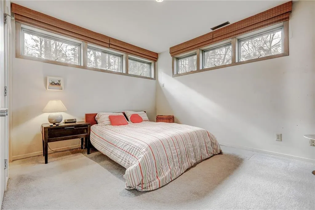 6405 Riverside Drive, Atlanta, Georgia 30328, 5 Bedrooms Bedrooms, ,4 BathroomsBathrooms,Residential,Sold,6405 Riverside Drive,6119191